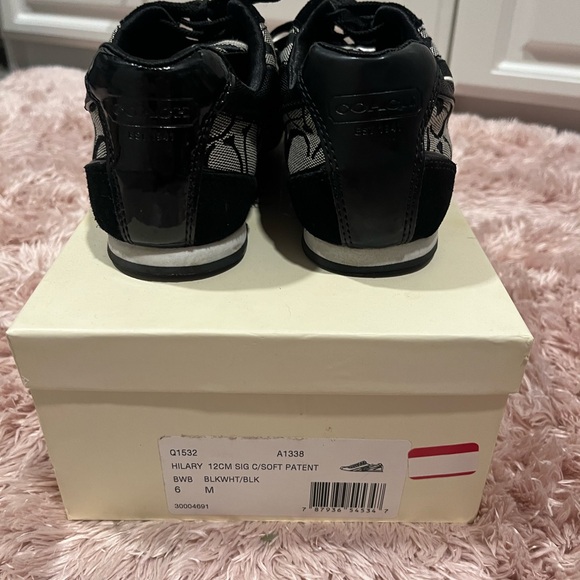 Coach shoes - Picture 2 of 3